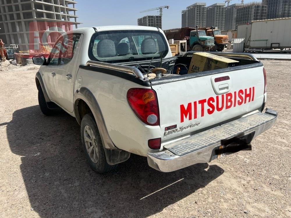 ميتسوبيشي L200